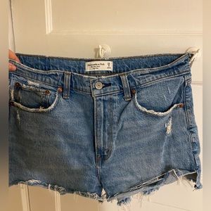 Abercrombie high rise mom short curve love
